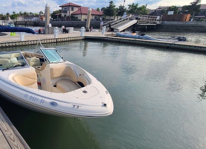 Sea Ray 190 Signature Bow Rider – Fast, Clean & Ready to Ride!