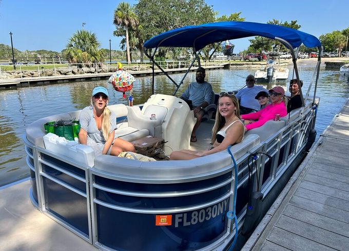 9-Passenger Godfrey Pontoon Rental – Palm Coast, Daytona Beach Area