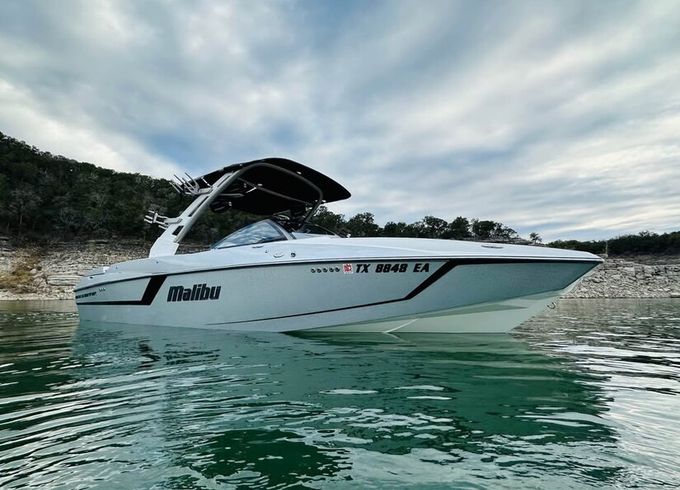 Party, Play,Cruise – 2018 Malibu Wakesetter 24 MXZ!