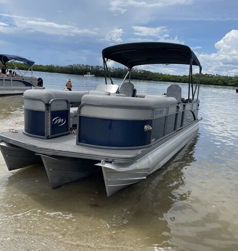 25 Tritoon Manitou Oasis