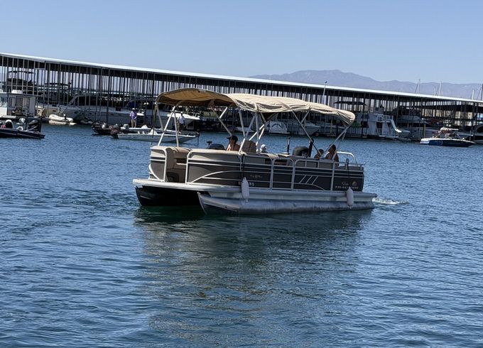 2020 Sun Tracker Part Barge 22 DLX
“Toon Time”