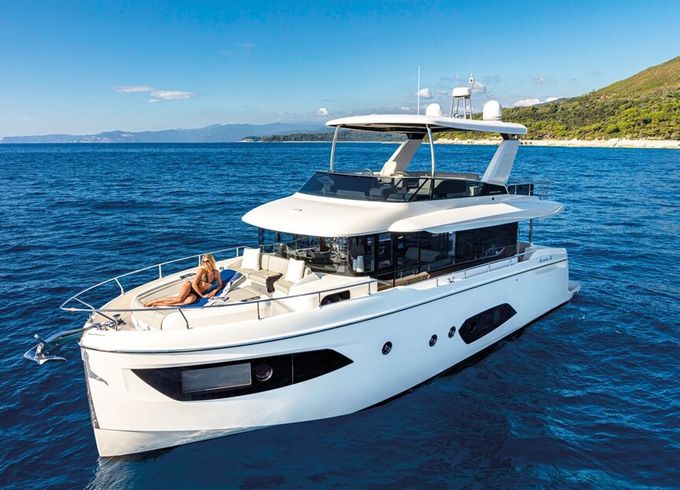 Rally Point | Absolute Navetta 52 – Italian Luxury on Sarasota Bay