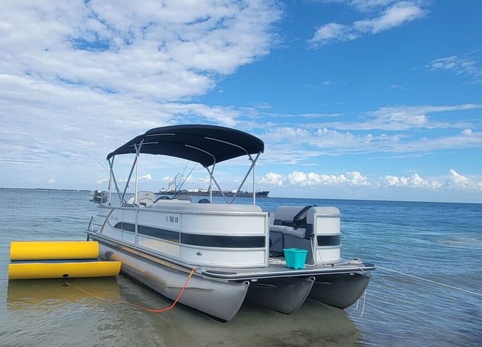 Manatee River Boat Rentals and Water Sports – 2025 Bentley 22' Tritoon