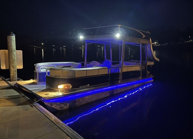 24' Tahoe Double Decker — Slide, Shade & Fun