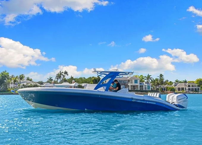 37ft Midnight Express Open Luxury Yacht on The Waters of Key West!