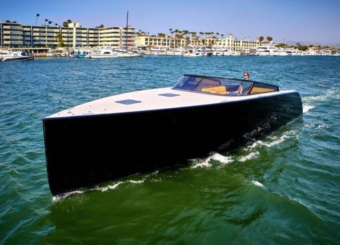 55’ Van Dutch Luxury Yacht | Newport Harbor, Coast, Catalina Charter