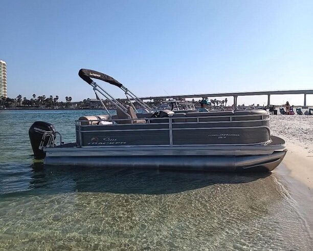 2025 SunTracker Pontoon – Smooth, Spacious & Ready for Fun!