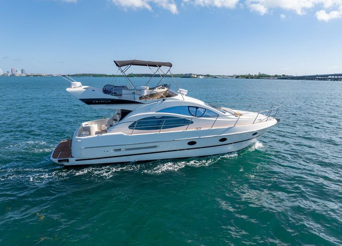 Miami’s Magic Unfolds Aboard a 45ft Azimut!