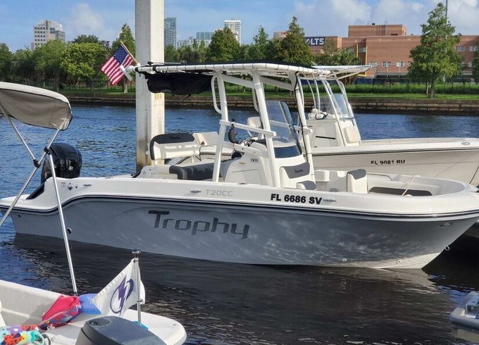 Adventure-Ready 20ft Trophy Bayliner | Fishing, Swimming & Family Fun