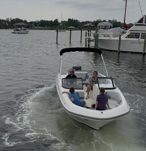 2022 Bayliner VR6 Outboard – Fun in the Sun at Panama City Beach