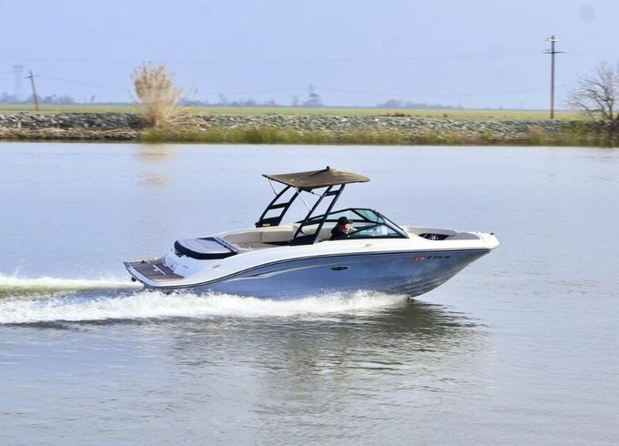 2023 SeaRay SPX 210 - Luxe - 12 Passengers - Cruising and Watersports