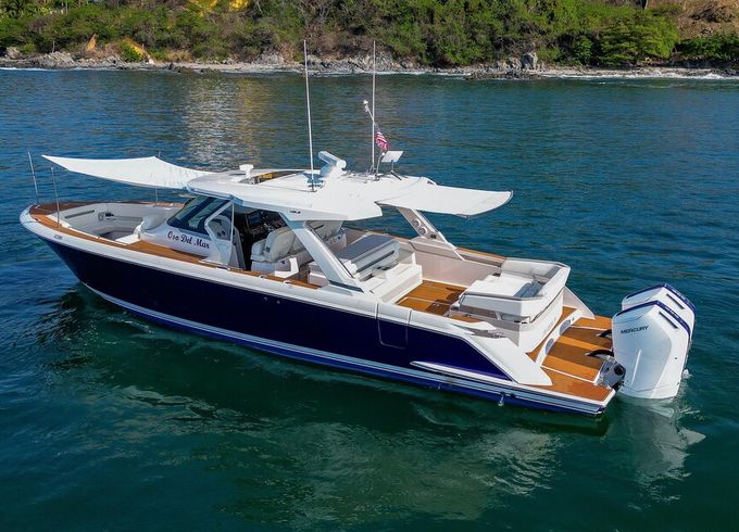 Tiara 43 LS Day Boating and Sight Seeing!