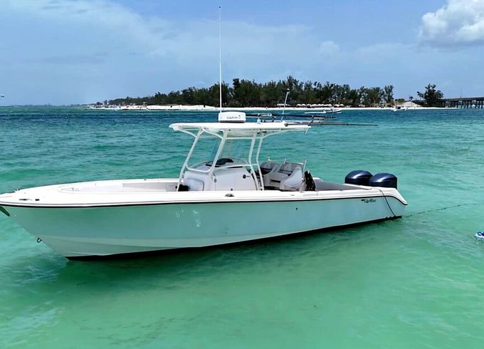32' Edgewater Center Console — Twin Yamaha 300s | Fishing &amp; Cruising