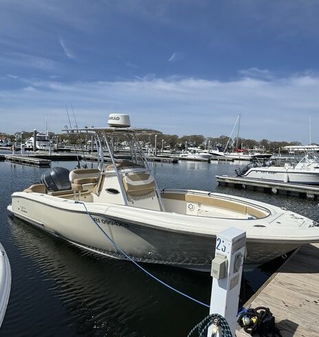 Pioneer 222 Islander: Powered by a roaring 300 HP Yamaha