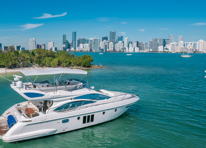 Italian Luxury Azimut Yachts - Best Miami Ocean Living, DJ parties,fun