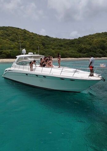 54 Sea Ray to explore the islands