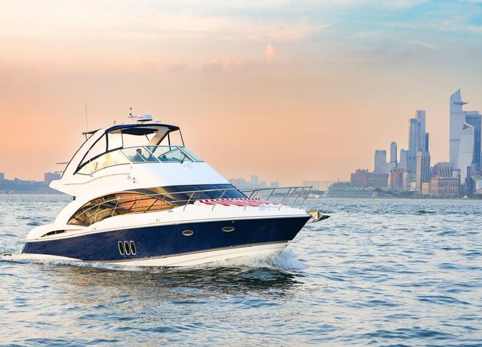 “Cruisers Yachts 447 – Where Relaxation Meets Luxury”