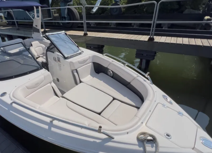 26 ft 2019 Chaparral 257 SSX