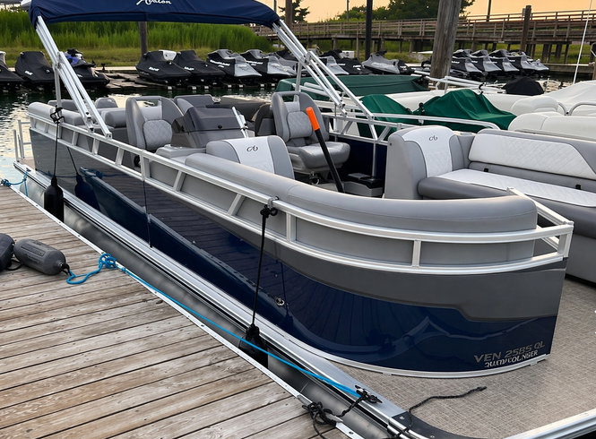 2024 Luxury Avalon Pontoon 25' Quad Lounger, Spacious &amp; Premium Experi