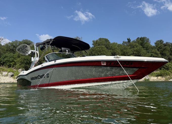 Mastercraft Wake/Surf Boat w/Captain