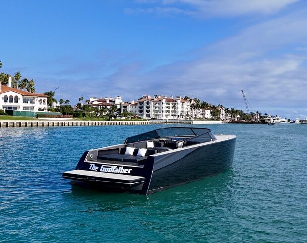 ENJOY VAN DUTCH 55FT IN MIAMI!!!