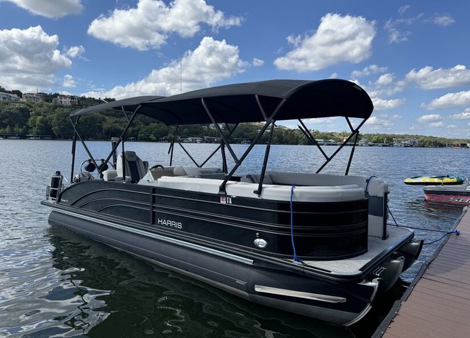 Karaoke Boat - 12 person Captained Harris Tri-toon on Lake Austin.
