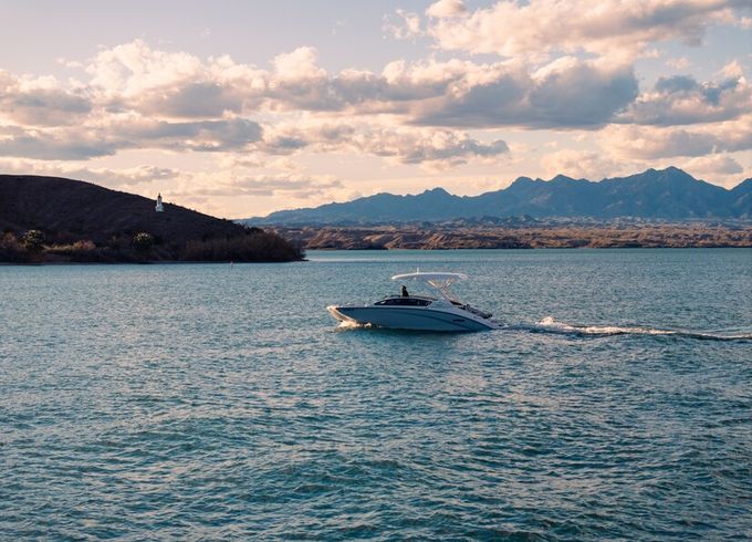 Lake Havasu Private 27ft Luxury Guided Cruise