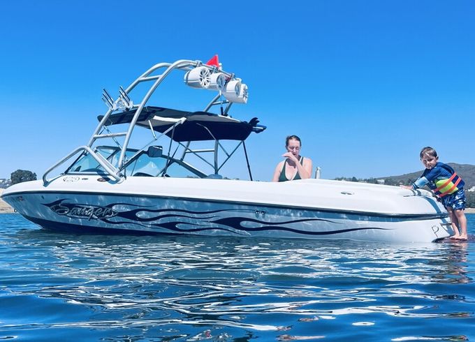 Explore Folsom Lake in Style with 21ft Sanger Boat