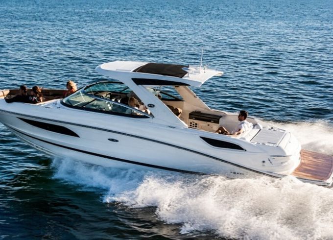 2018 Sea Ray SLX 350 | Luxury Day Yacht | Captain Included