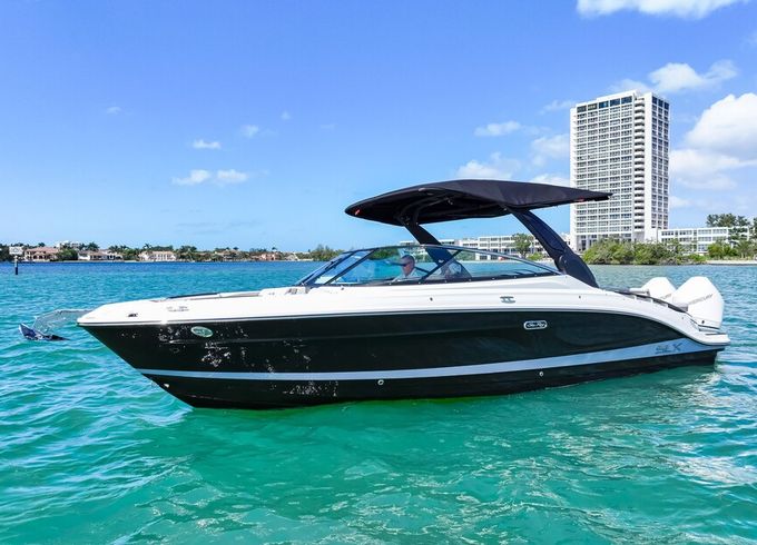Brand-New 2026 Sea Ray SLX 280—Luxury Captained Day Boat-Private Head