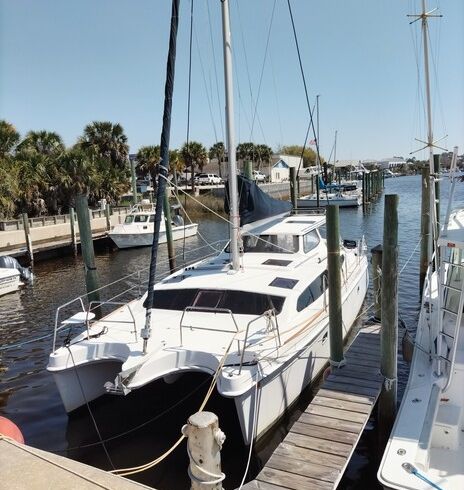 "Seas the Day" sailing excursions