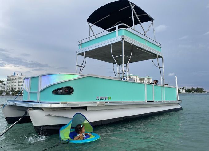 27' Double-Decker Pontoon - Private  Boat for Sandbar w/ Captain