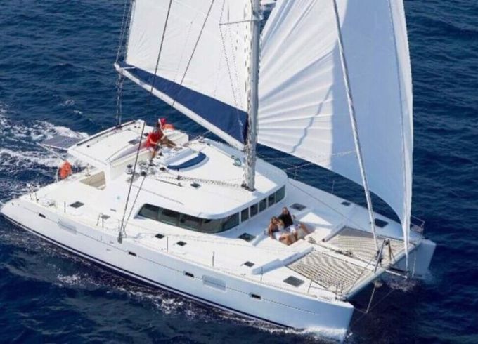 50' Catamaran – Fort Lauderdale’s Widest and Most comfortable Ride