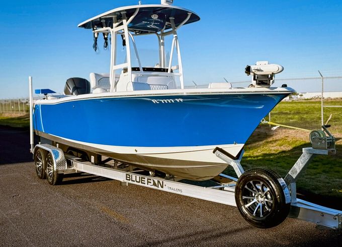 Sleek 23’ Sea Hunt – Perfect for Sandbars, Fishing &amp; Cruising!