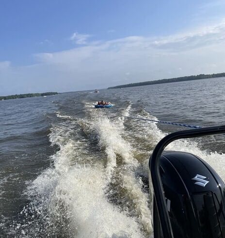 Tritoon Lake Fun!