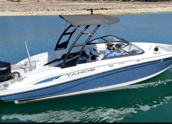 Ski In Style With Our Deluxe Ski Boat – Lake Travis
