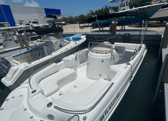 23' Hurricane Deck Boat w/ GPS TRACKS to popular destinations!