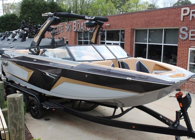 Tige 2023 Wake Boat