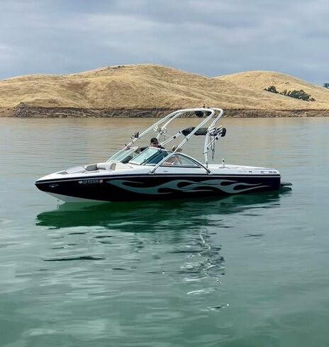 Beautiful Ski Centurion Elite C4