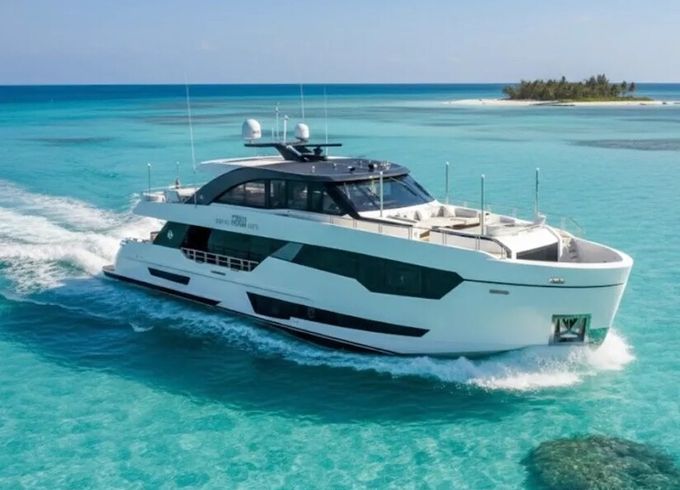 95ft Ocean Alexander for Luxury Experience with Jacuzzi Miami Beach