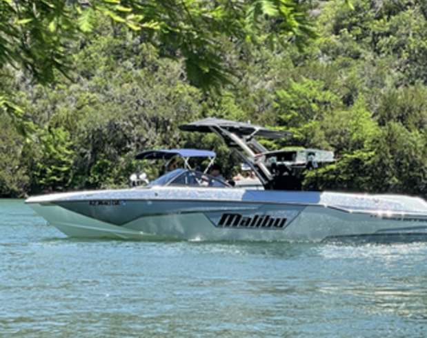 The best Wake Surfing and Wakeboarding boat in Lake Travis!!