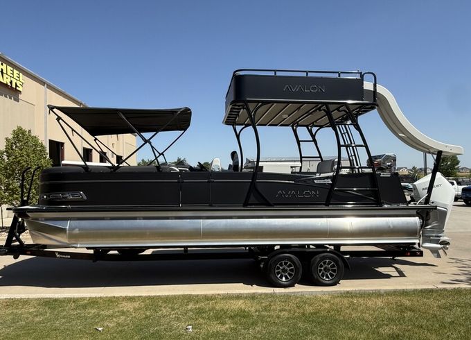 Top Deck w/ Slide Tritoon