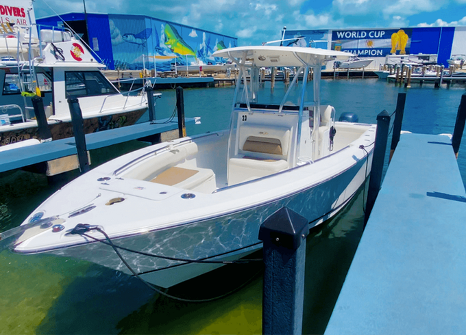 27.5' Twin 200 SeaHunt Gamefish w/ GPS TRACKS to popular destinations!
