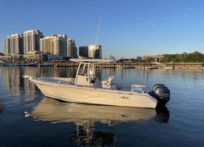 Greenwich's #1 Pristine Gamefish 25 Center Console