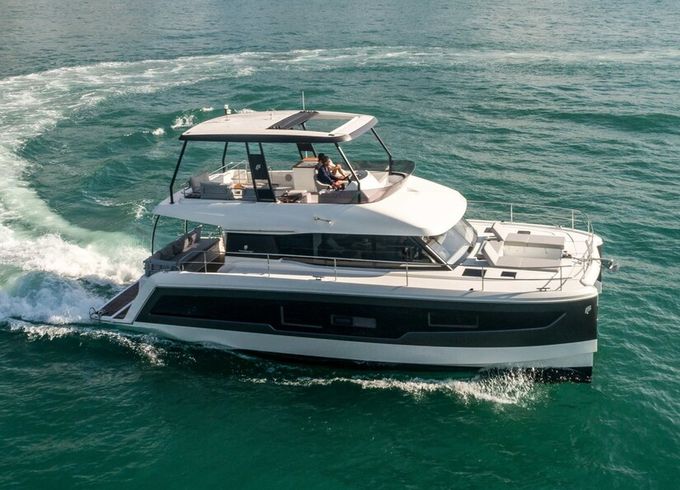 Congetta | Three-Level Luxury Power Catamaran – Vinoy Marina