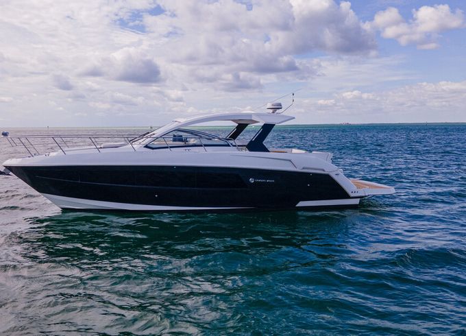 Luxury 39’ Cruisers Yachts Express Coupe Charter in Miami