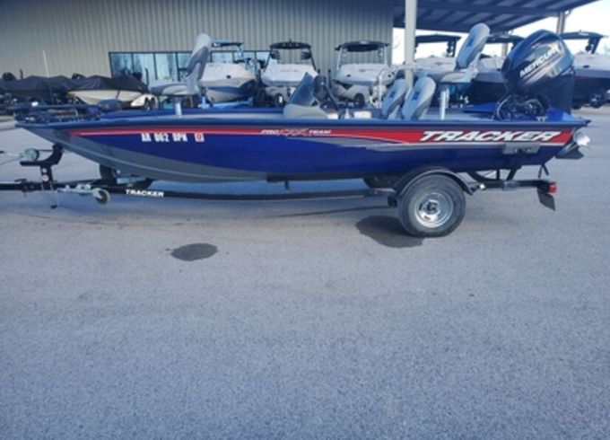 Take Me Fishing - Diamond Lakes Fishing Charter
