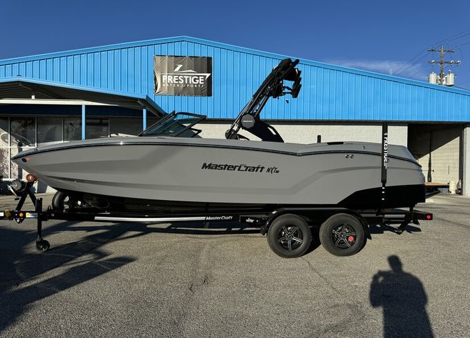 *Brand New* 2025 Mastercraft Surf and Wake Boat