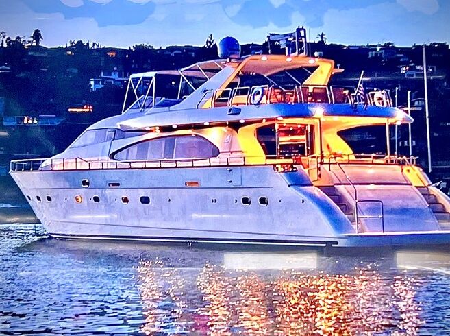 90' Azimut Luxury Super Yacht with Staterooms in Newport Beach