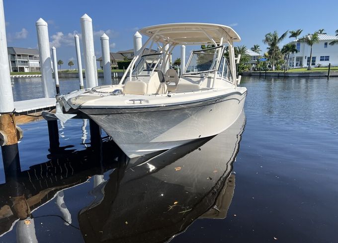 Explore the Gulf and Florida Bays on an Exceptional 25 Ft Grady-White